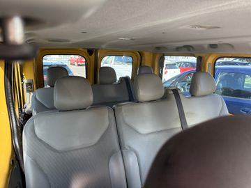 Renault Trafic L1H1  Expression+Navi+AHK+9Sitze+Bett