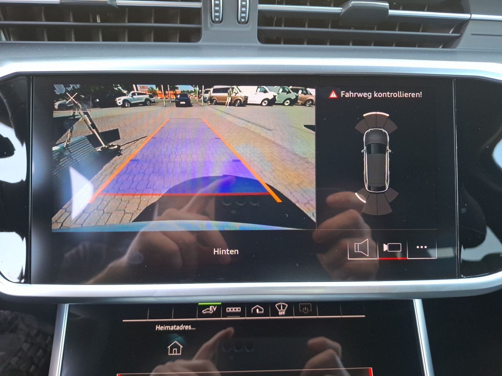 Fahrzeugabbildung Audi A6 Avant 50 TFSI e quattro Matrix AHK HUD AVC AC