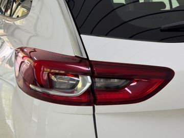 Opel Insignia - 11