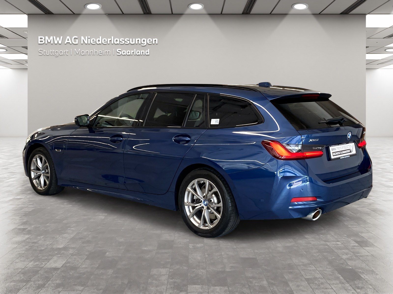 BMW 330e xDrive Touring AHK Driv.Assist.Prof Kamera foto 2