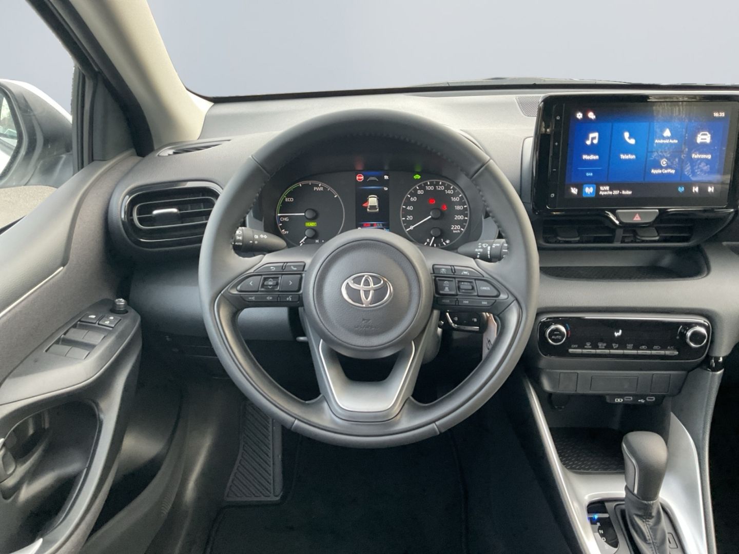 Toyota Yaris - Bild 12