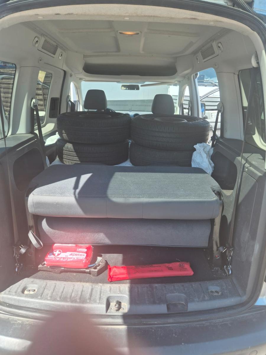 Volkswagen Caddy Roncalli Trendline 7 Sitzer " Benziner "