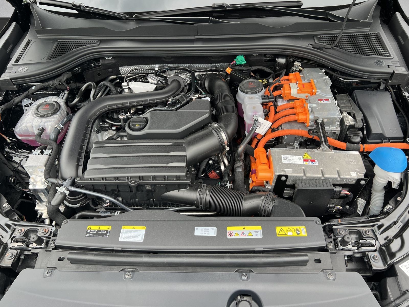 Passat Variant Elegance 1.5 TSI eHybrid DSG AHK*
