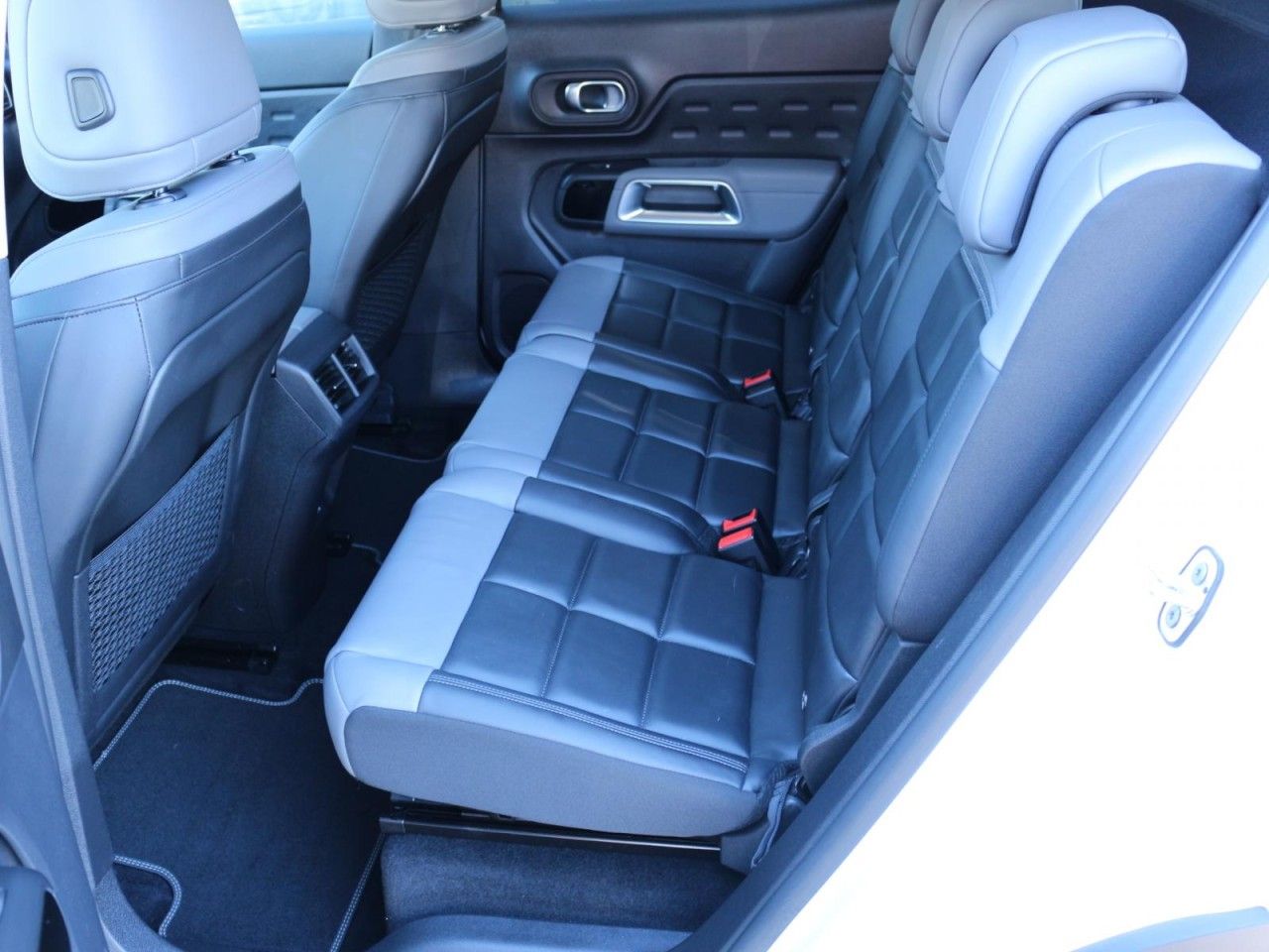Fahrzeugabbildung Citroën C5 Aircross Shine Pack Hybrid