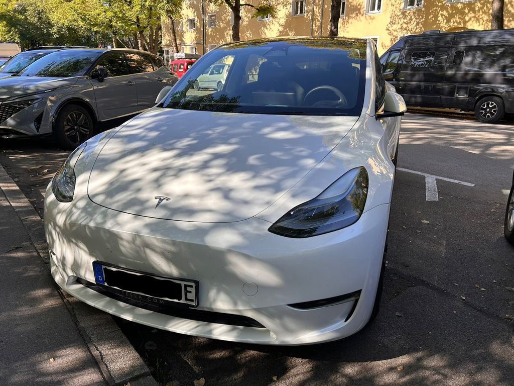 Image of Tesla Model Y