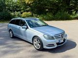 Mercedes-Benz Mercedes C 220 CDI Avantgarde T-Modell Xen... - Mercedes-Benz C 220: Cdi T Modell