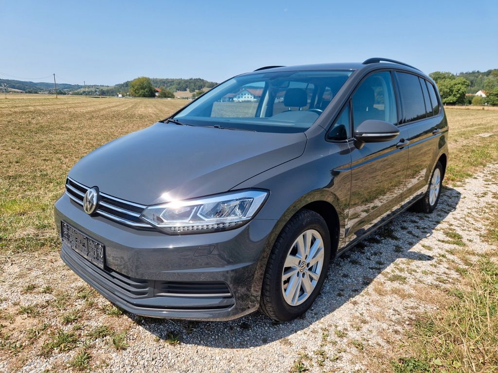 Image of Volkswagen Touran
