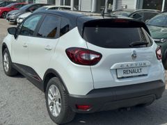 Fahrzeugabbildung Captur Limited Deluxe 0.9 TCe 90 eco