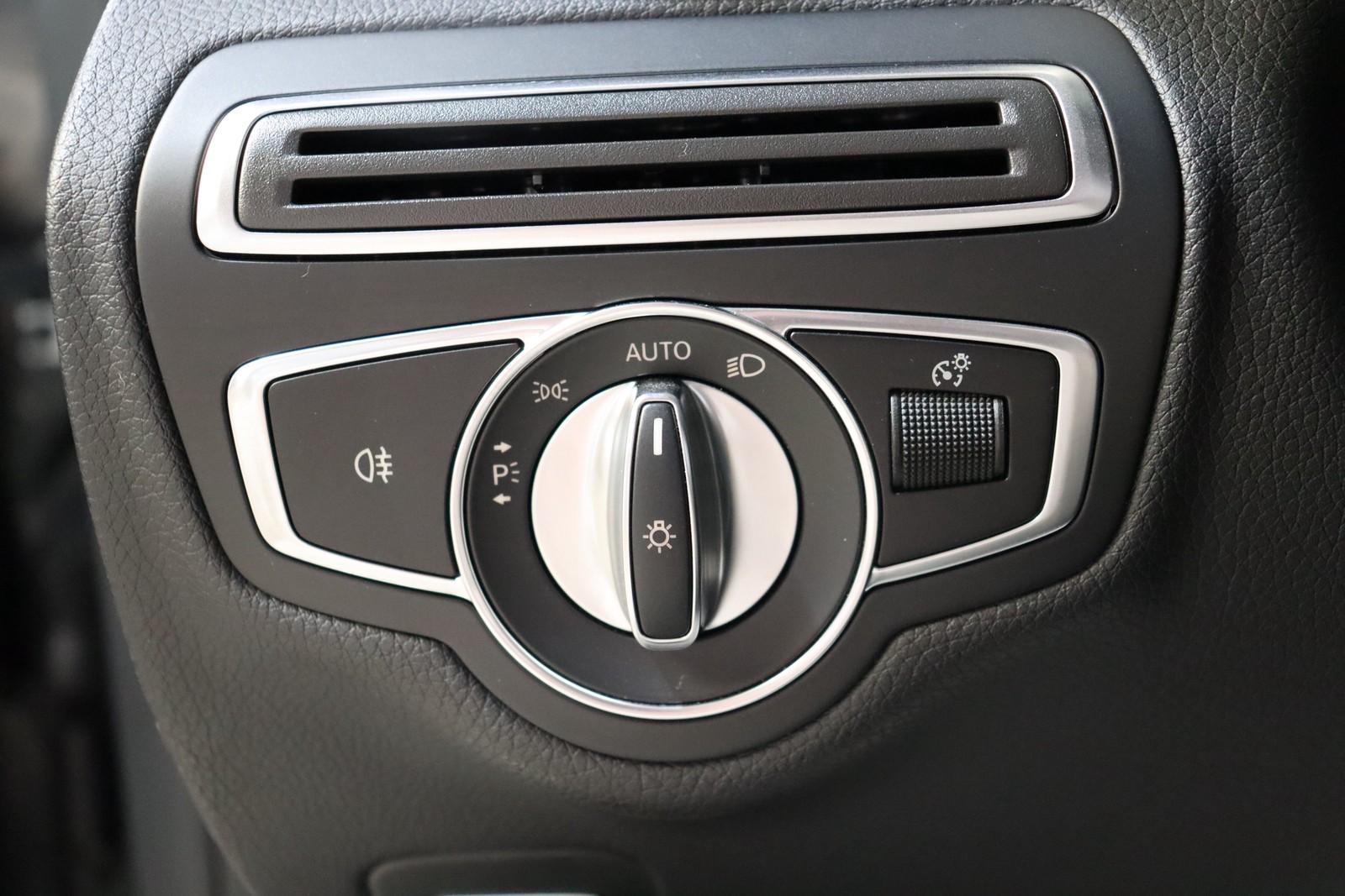 Mercedes-Benz C 180 CGI Avantgarde LED*NAVI*CAM*CARPLAY