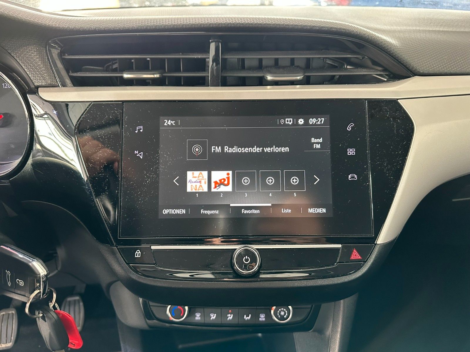 Fahrzeugabbildung Opel Corsa F Edition 1.2T NAVI/PDC/R'CAM/TEMPOMAT