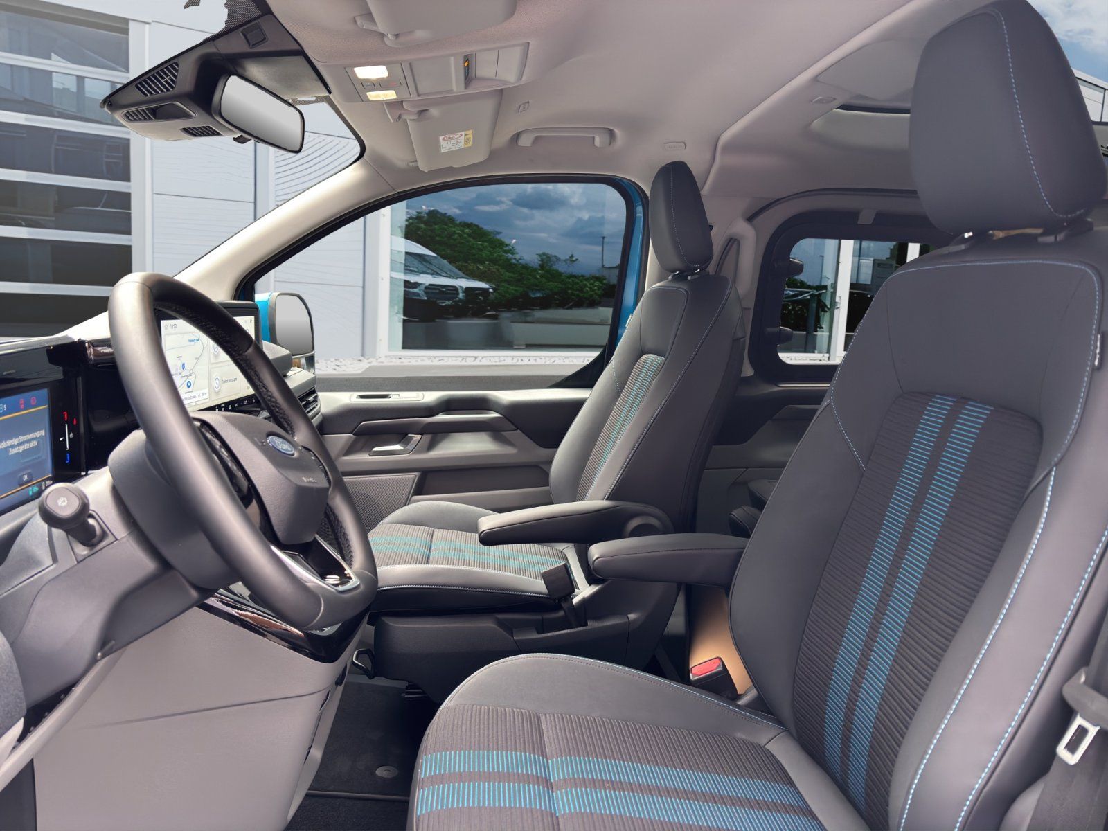 Fahrzeugabbildung Ford Tourneo Custom Elektro eMotor 340 L1 #Sport #RW