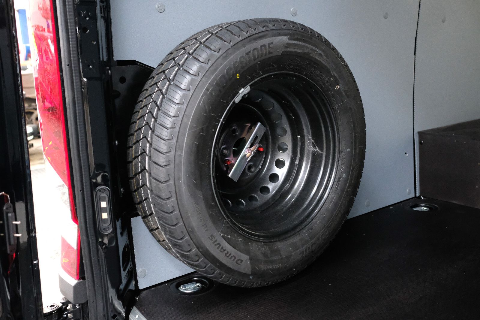 Fahrzeugabbildung Iveco Daily 35S21HA8 V/P  LUFTFEDERUNG STANDHZ SITZHZ