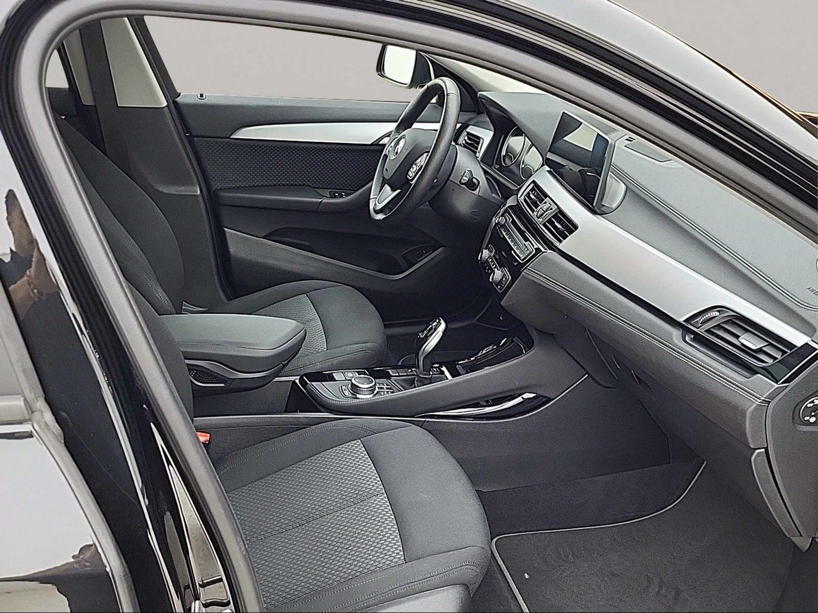 BMW X2 sDrive20d Navi Head-Up Parkassist Pano.Dach, миниатюра 17