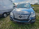 Mercedes-Benz ML 300 CDI 4MATIC BlueEFFICIENCY - - Mercedes-Benz ML 300 aus 2010