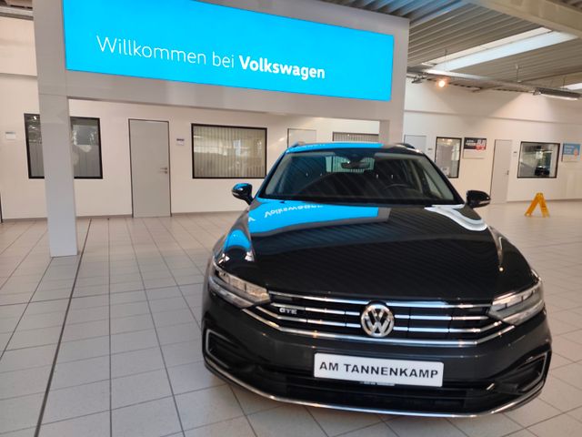 Passat Variant GTE *ACC*Navi*Ergo*AHK*Kamera*18"