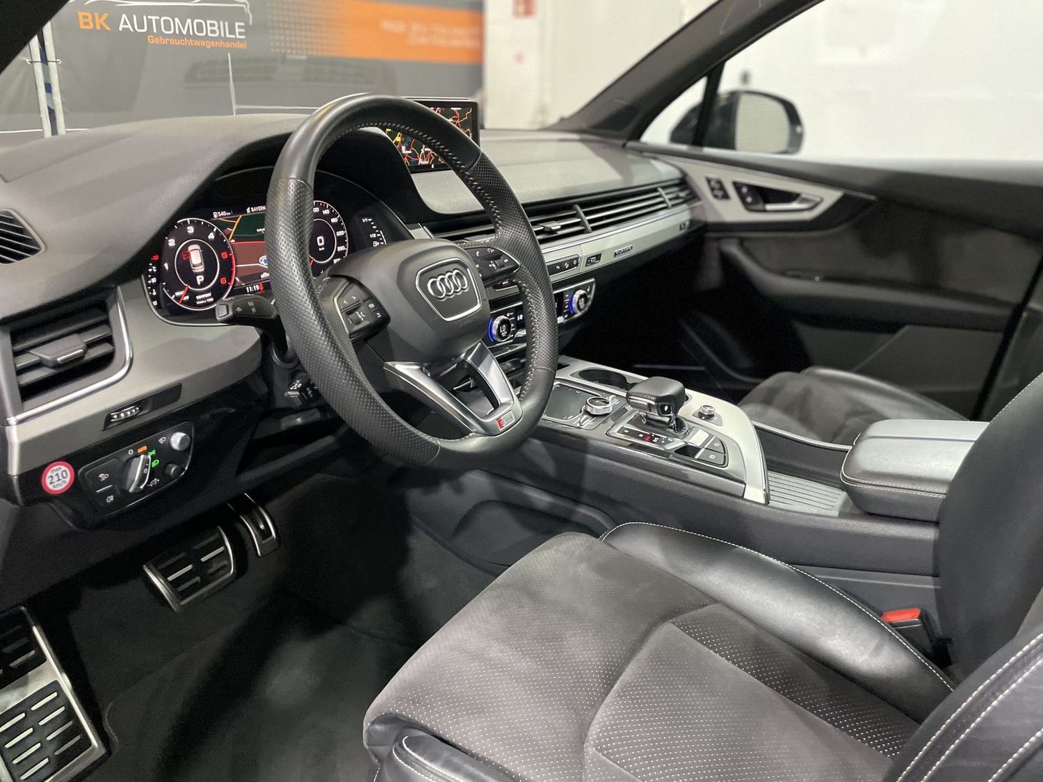 Fahrzeugabbildung Audi Q7 50TDI Qua S Line#Mtrix#Pano#Bose#HUD#Luft#AHK