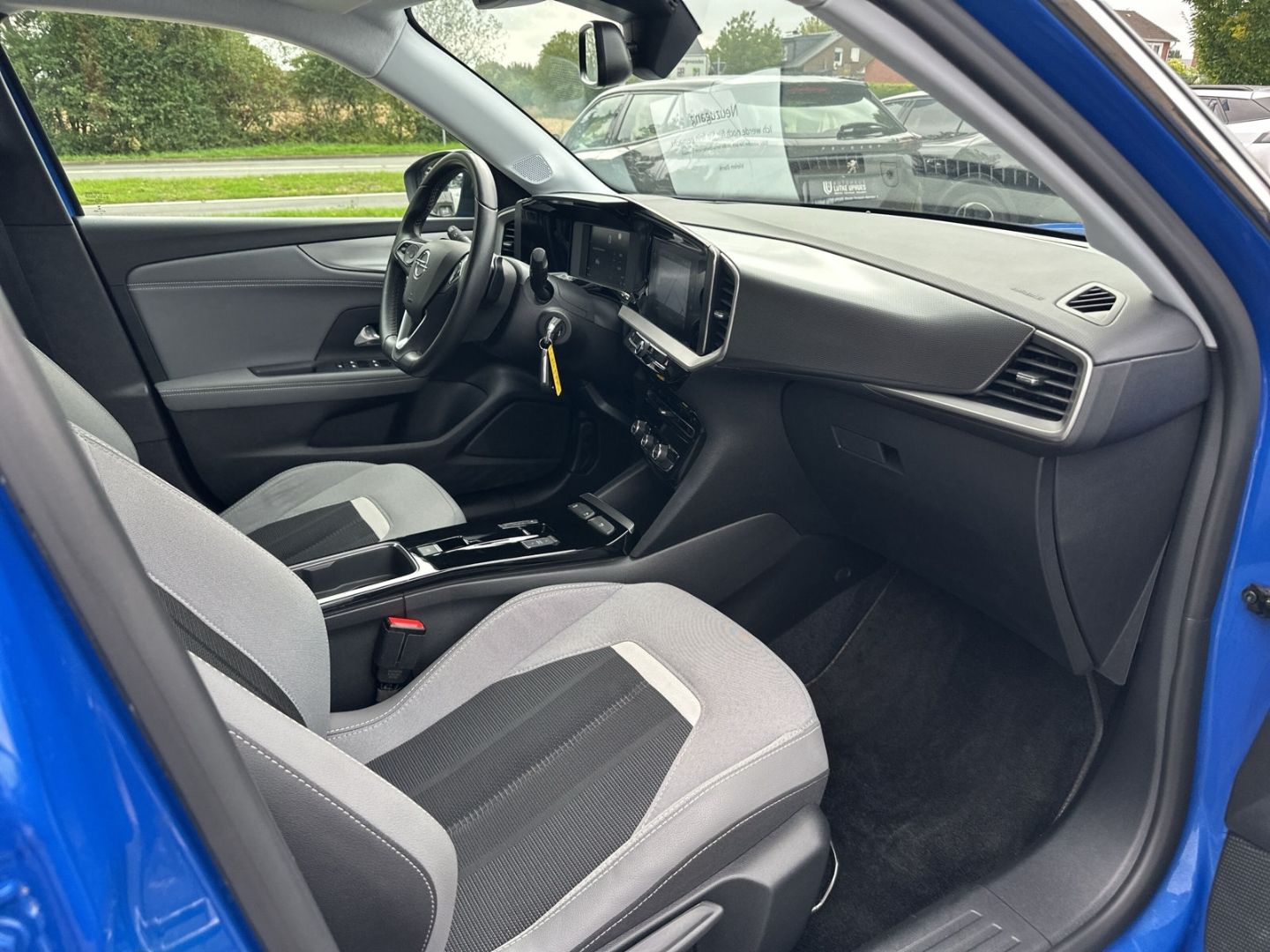 Fahrzeugabbildung Opel Mokka Elegance Navi LED CarPlay Klimaautom