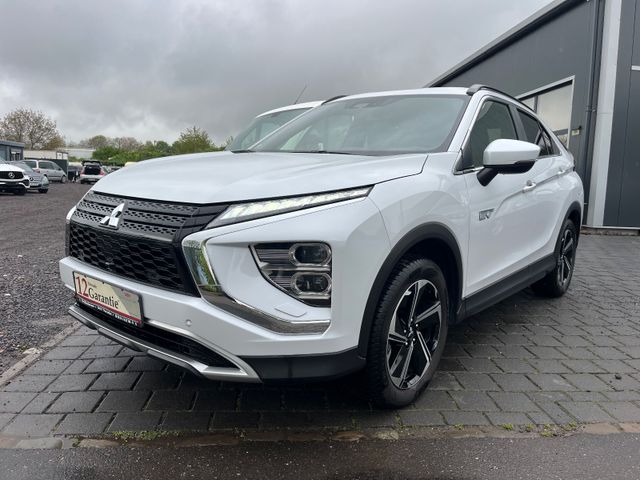 Mitsubishi Eclipse Cross Plus Hybrid 4WD Navi Kamera 1.Hand