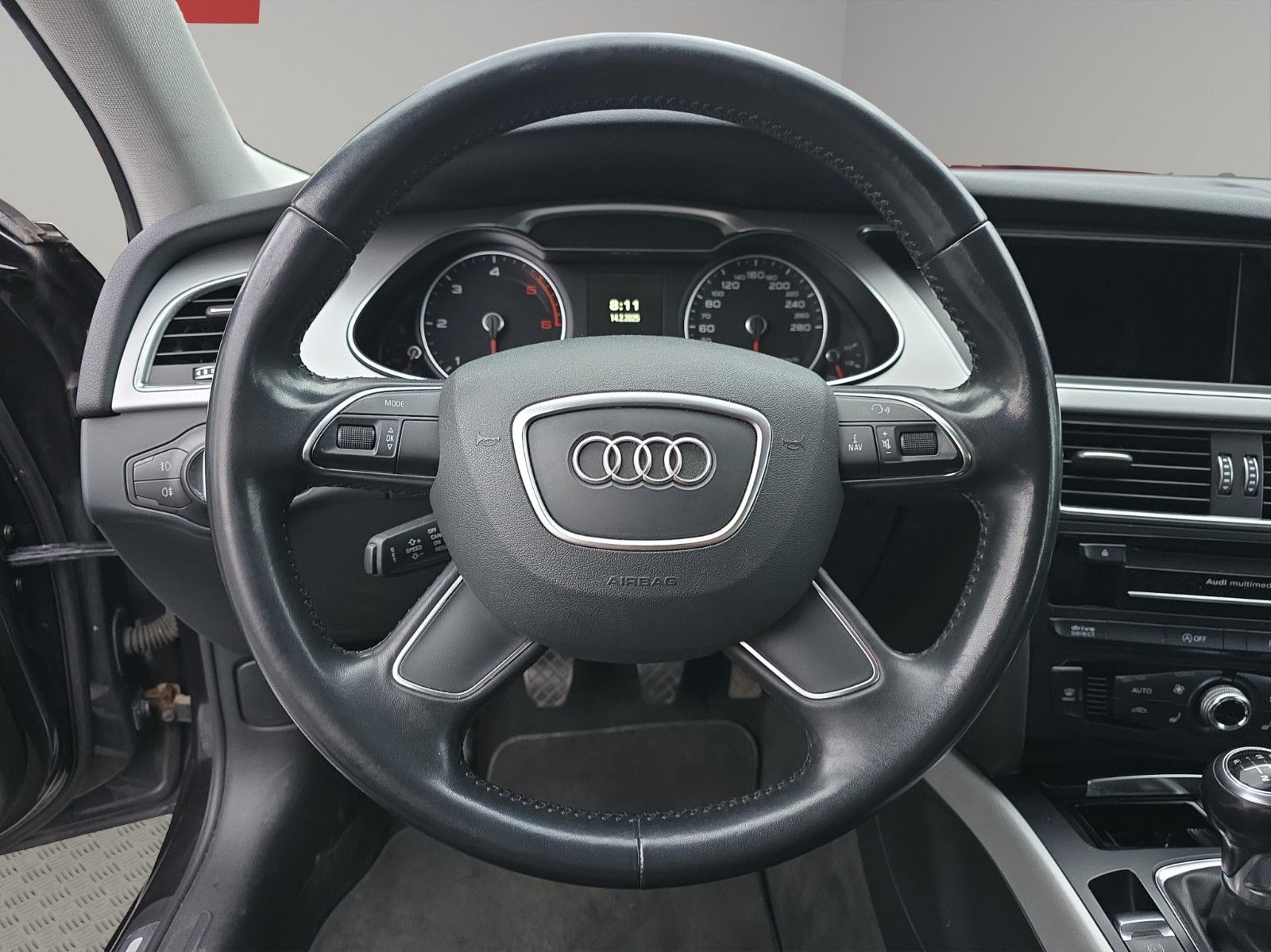 Fahrzeugabbildung Audi A4 Avant Ambiente+AHK+NAVi+TEMPOMAT+Elektr. Heck