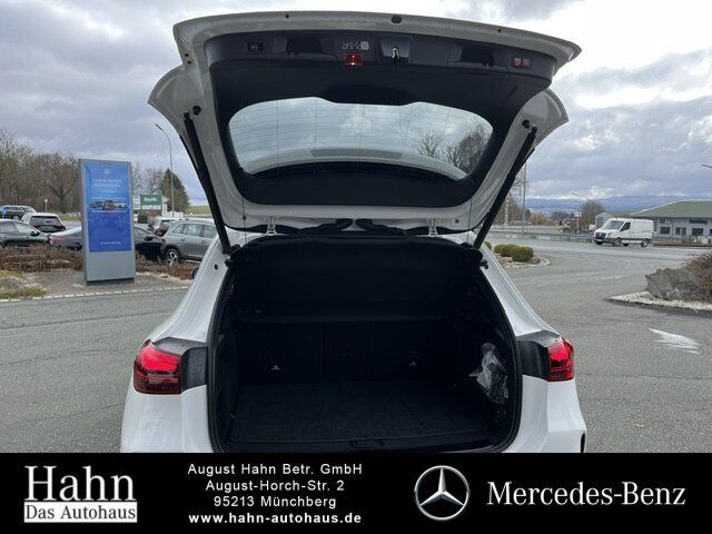 Fahrzeugabbildung Mercedes-Benz GLA 200 AMG/NIGHT/MULTIB./AHK/360/DISTRO./TOTW./