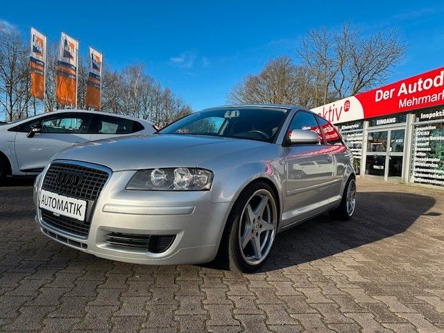 Audi A3 1.6 Attraction Sport/Automatik/Alu 18"/PDC