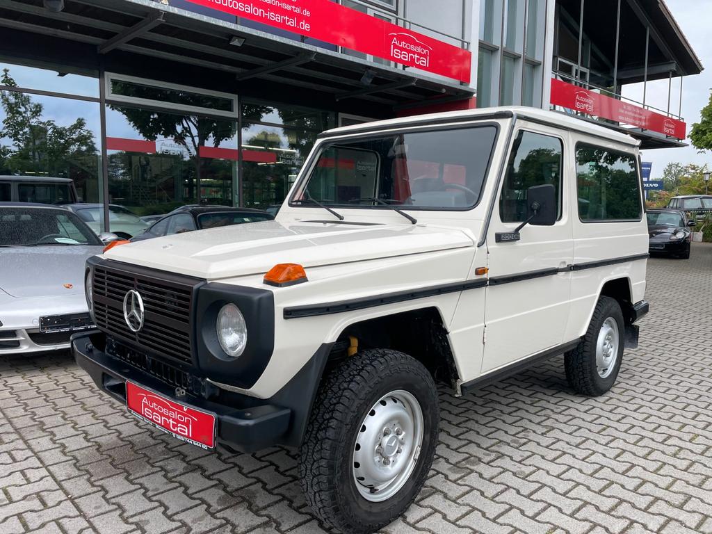 Mercedes-Benz G 230