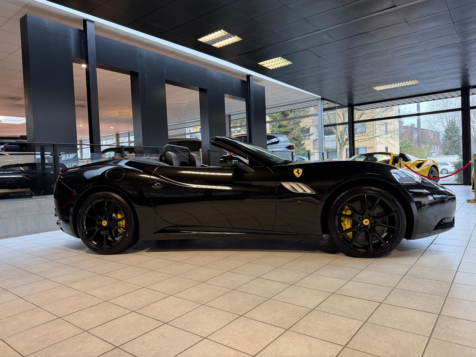 Fahrzeugabbildung Ferrari California 30 V8 /CARBON/KAM/LED-LENKRAD/TOP