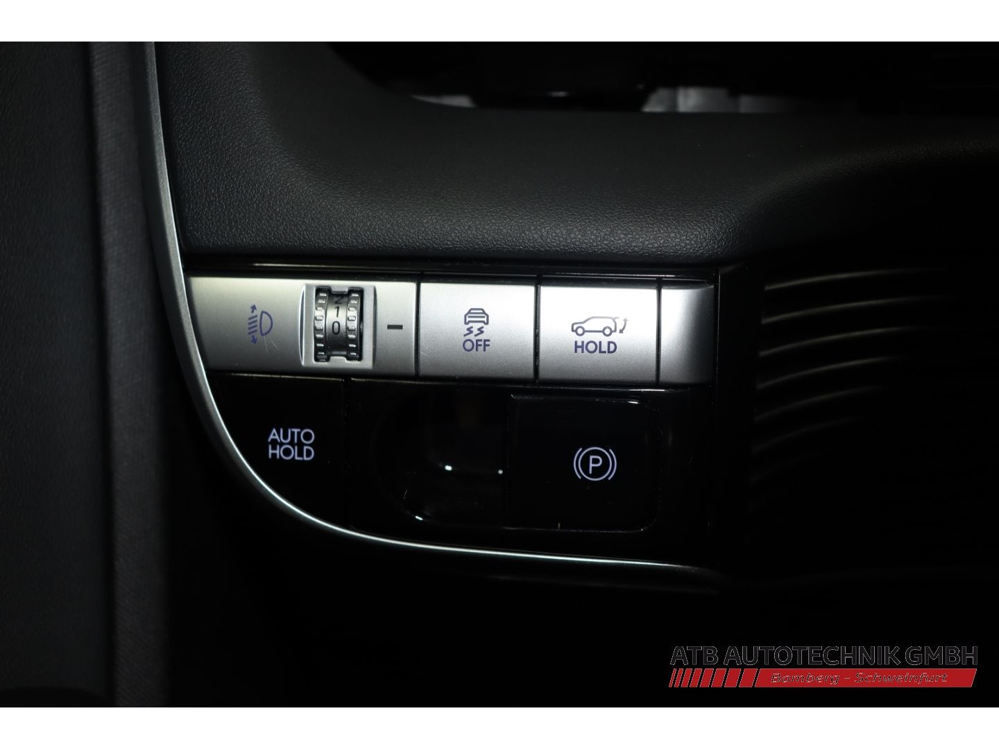 Fahrzeugabbildung Hyundai IONIQ 5 UNIQ 77,4kWh Batt. SOH98,1% 4WD HUD El.