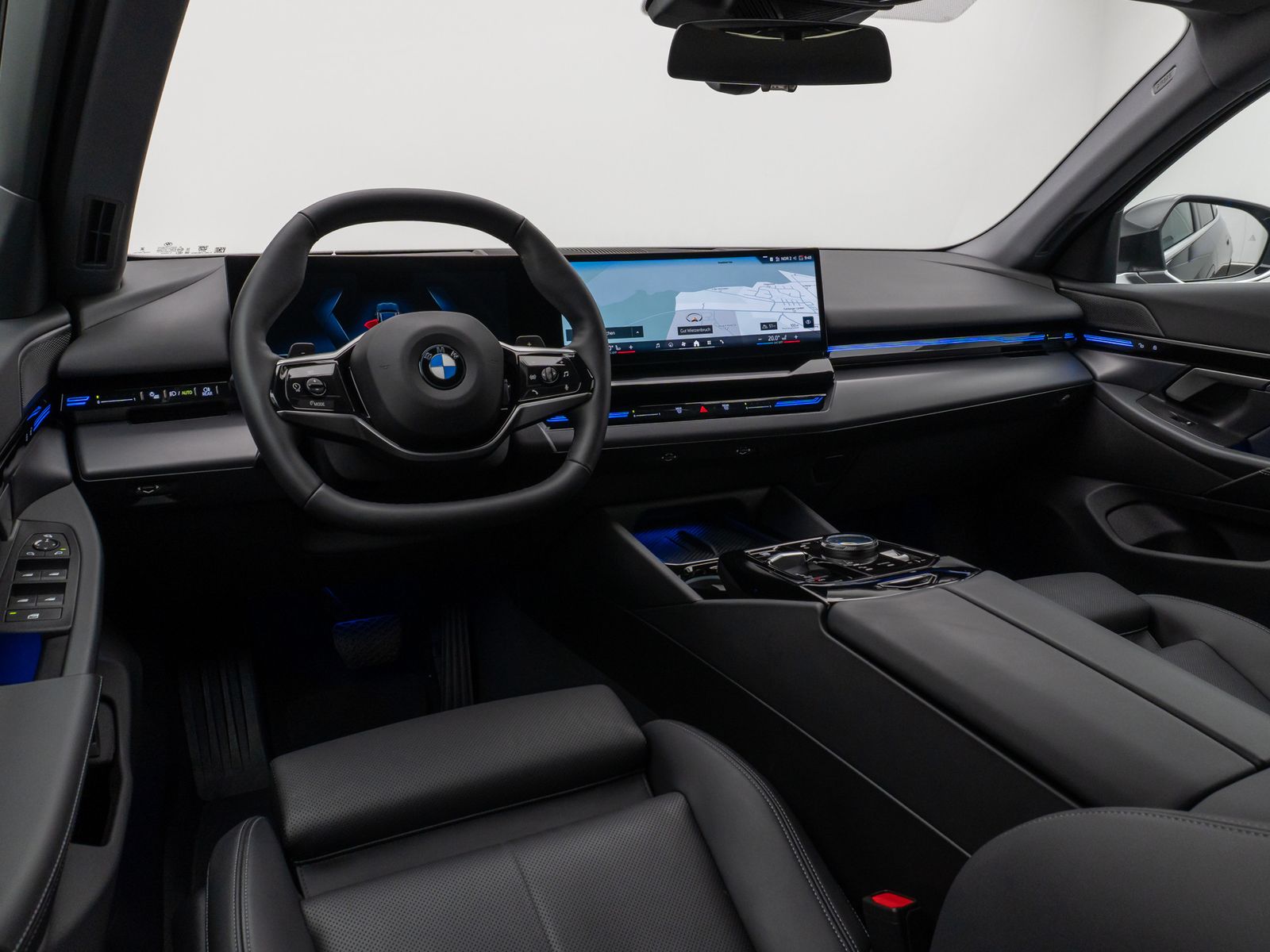 Fahrzeugabbildung BMW 520d Kamera DAB DrivingAssist Sport LED 18Zoll