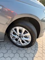 Ford Tourneo Connect 1,5l Titanium ROLLSTUHLRAMPE - Ford Tourneo Connect mit Benzin-Antrieb: Automatik