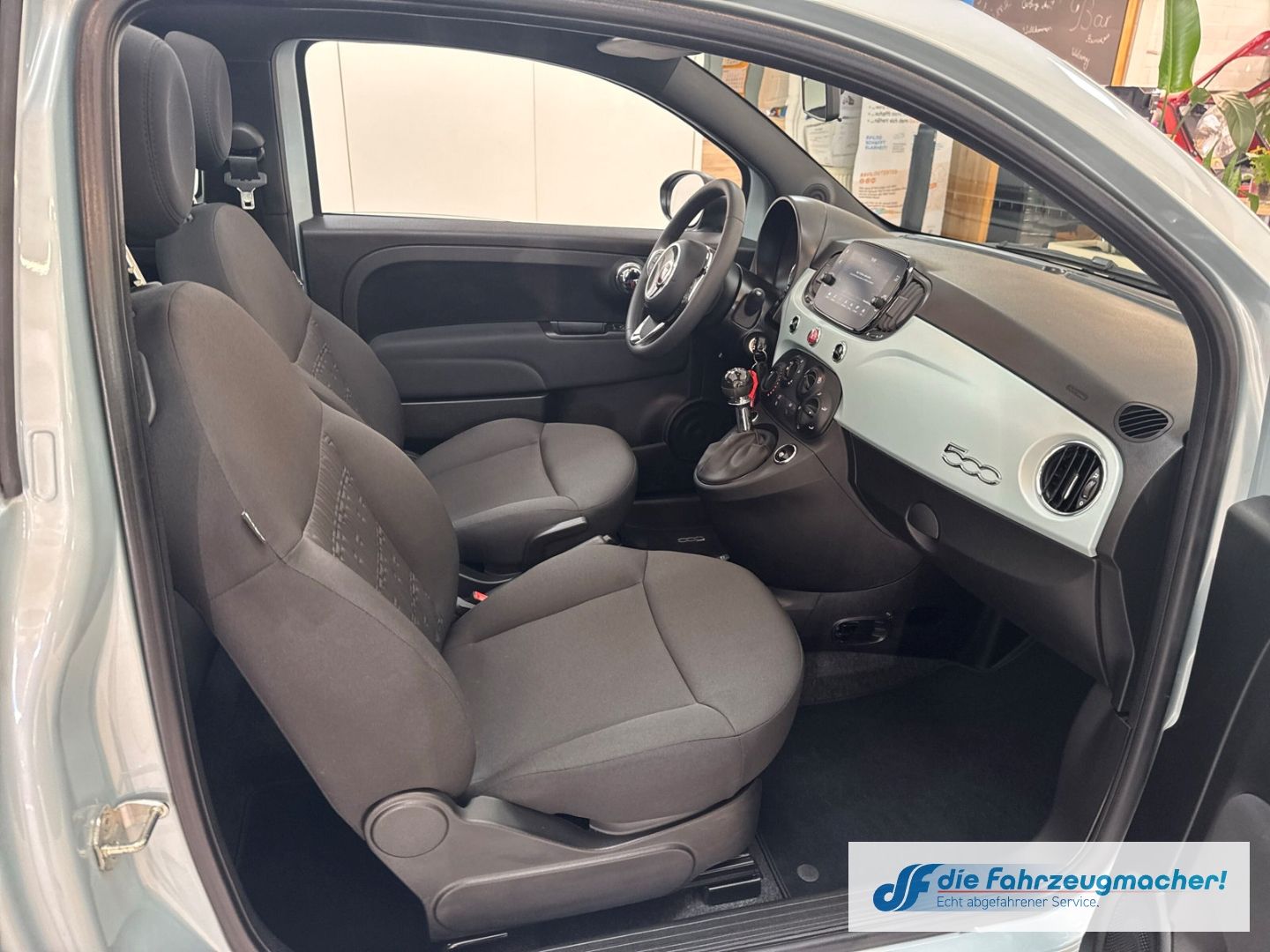 Fahrzeugabbildung Fiat 500 Cabrio Dolcevita 1.0 Mild Hybrid 5tkm Navi A