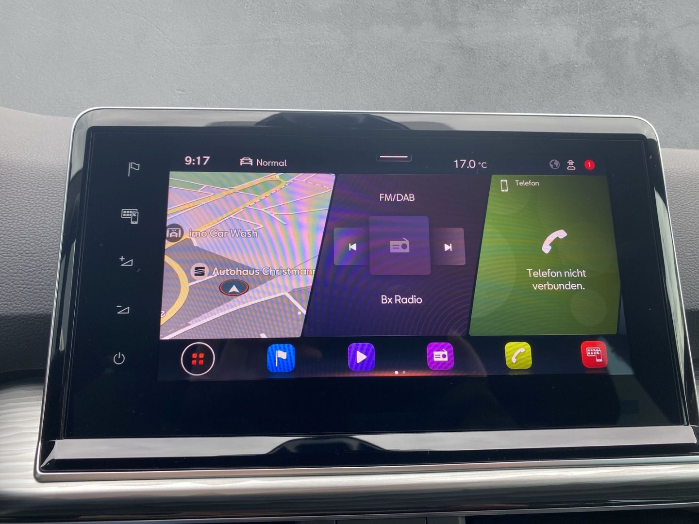 Fahrzeugabbildung SEAT Tarraco Xperience 1.5 TSI ACT EU6d *Farbe Dark C
