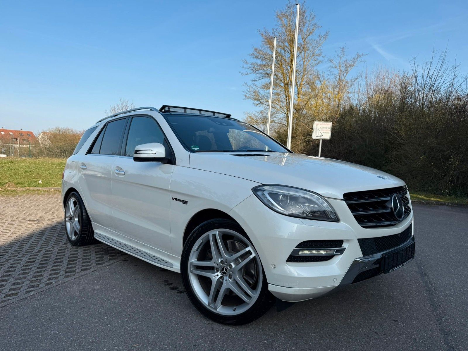 Mercedes-Benz ML 500 M-Klasse 4MATIC (BlueEFFICIENCY) 7G-TRONI