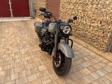 Harley-Davidson Road King FLHR Custom - HARLEY-DAVIDSON ROAD KING CUSTOM