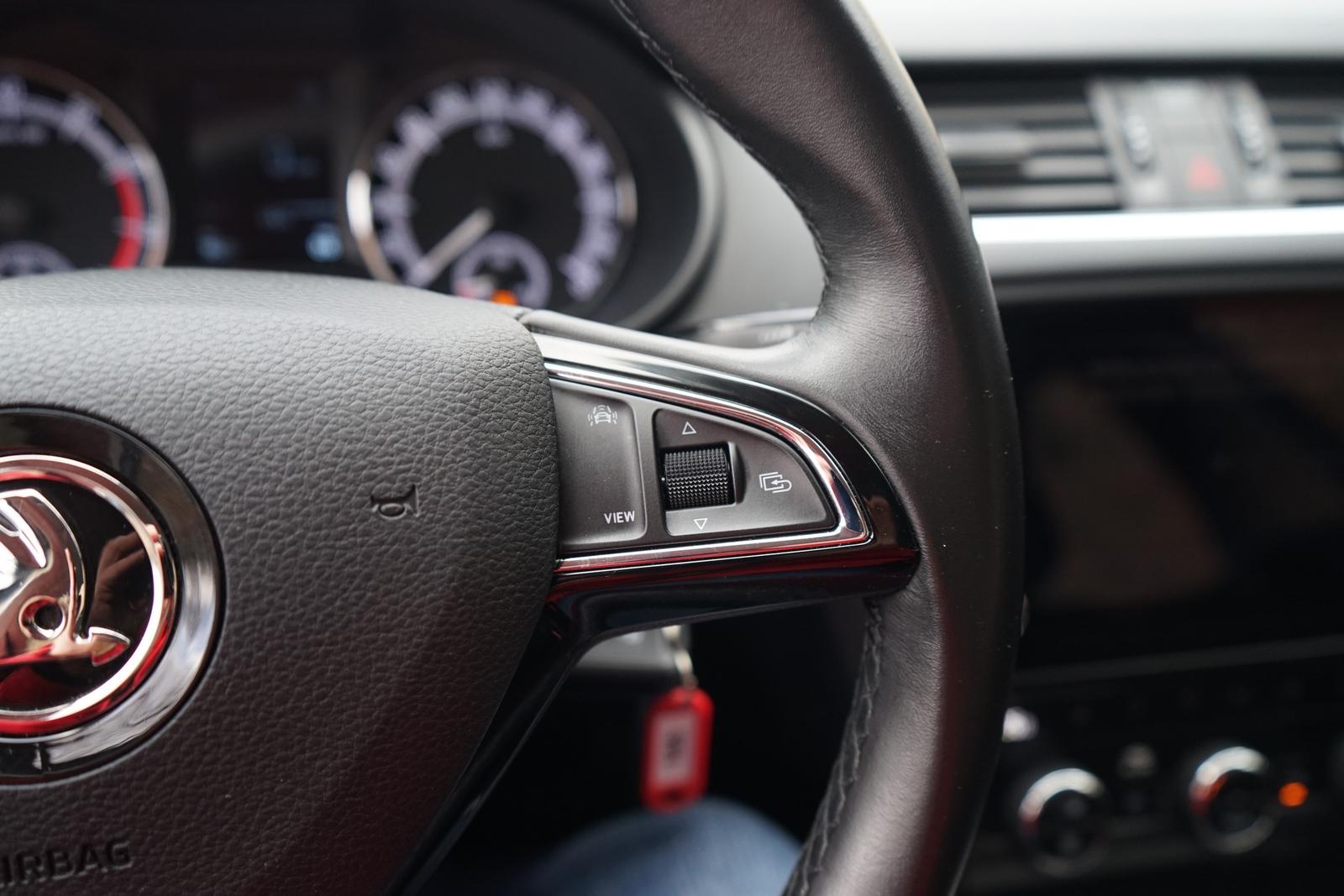 Skoda Octavia Combi 1.0 TSI Tour LED SmartLink Sitzhei, миниатюра 18