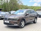 Volkswagen Tiguan Highline 2.0TDI 4Motion/PANO/AHK/LED - Volkswagen Tiguan: TDI