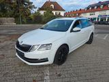 Skoda Octavia Combi Style 4x4 * LED LIGHT * IM KA * - Skoda Octavia mit Diesel-Antrieb