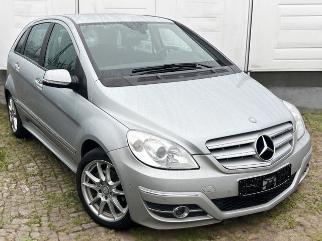 Mercedes-Benz B 180 CDI SPORTPAKET *NAVIGATION LEDER PDC RDK*