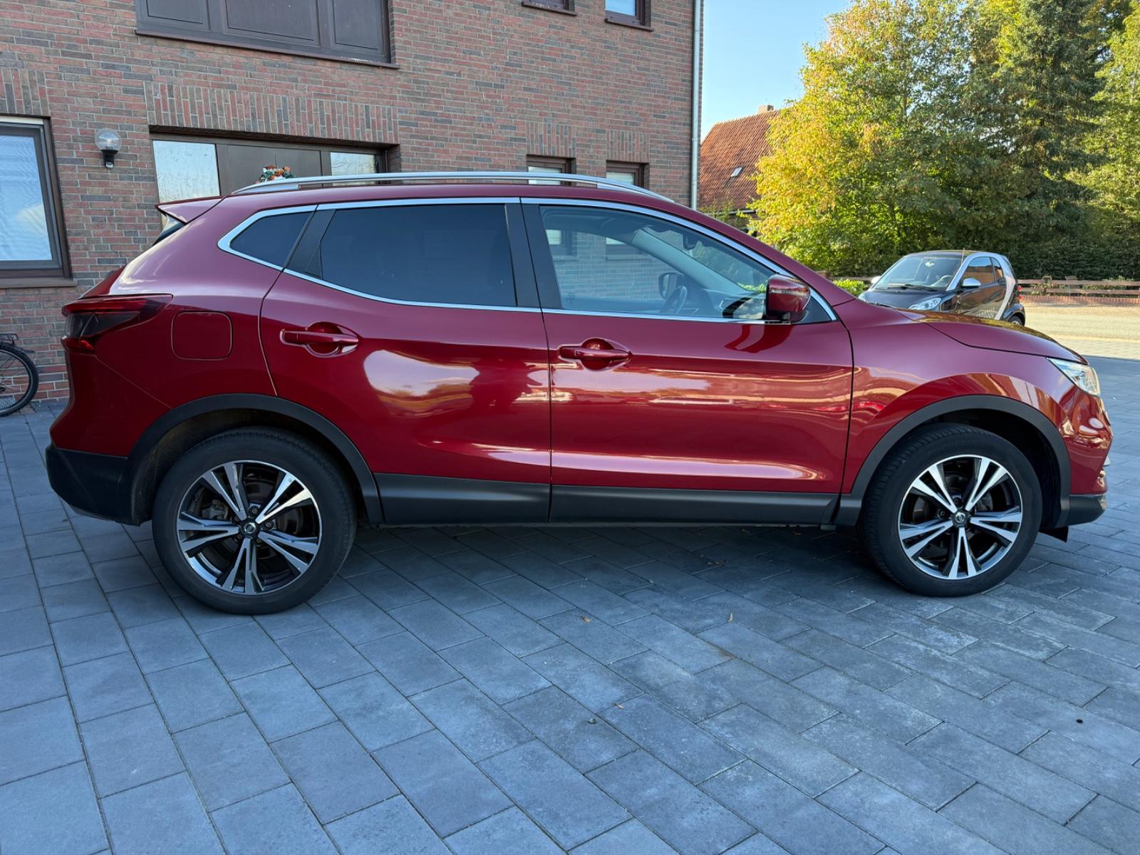 Nissan Qashqai N-Connecta I PANO I 360 KAM I LED