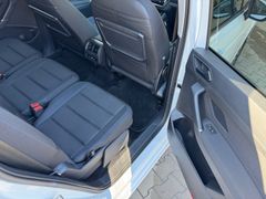 Fahrzeugabbildung Volkswagen Touran United Start-Stopp 7 Sitze Navi Sitzhe.