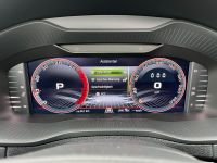 SKODA Karoq Sportline 2.0 TDI DSG 4x4 PANO AHK 5J GAR bei Autohaus Landmann & Maier OHG