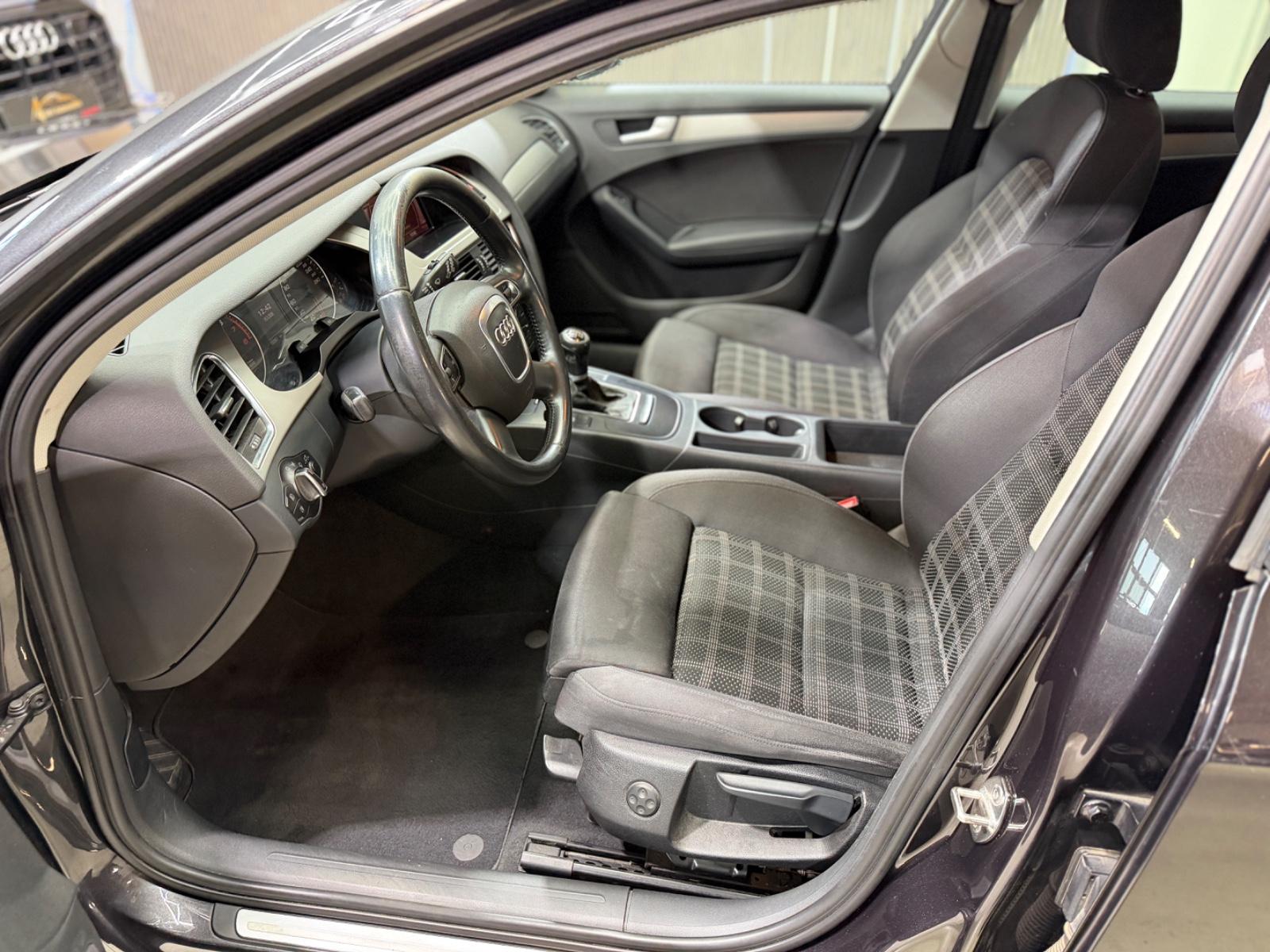 Audi A4 Avant Ambition Navigation PDC Xenon