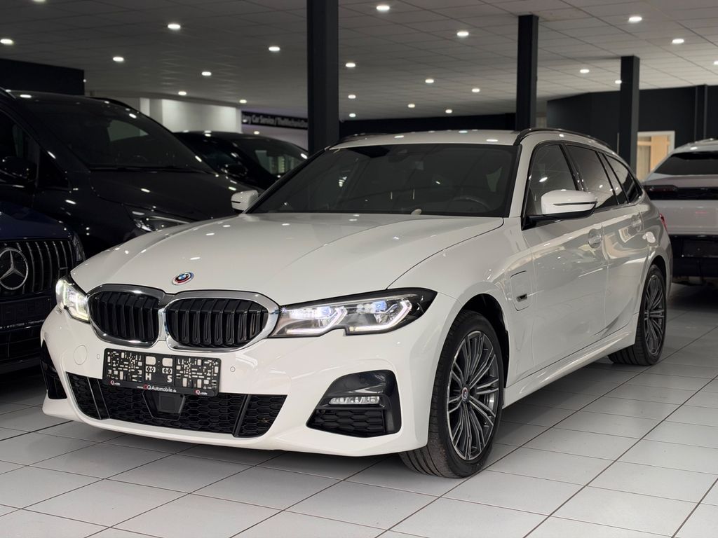 Image of BMW 330