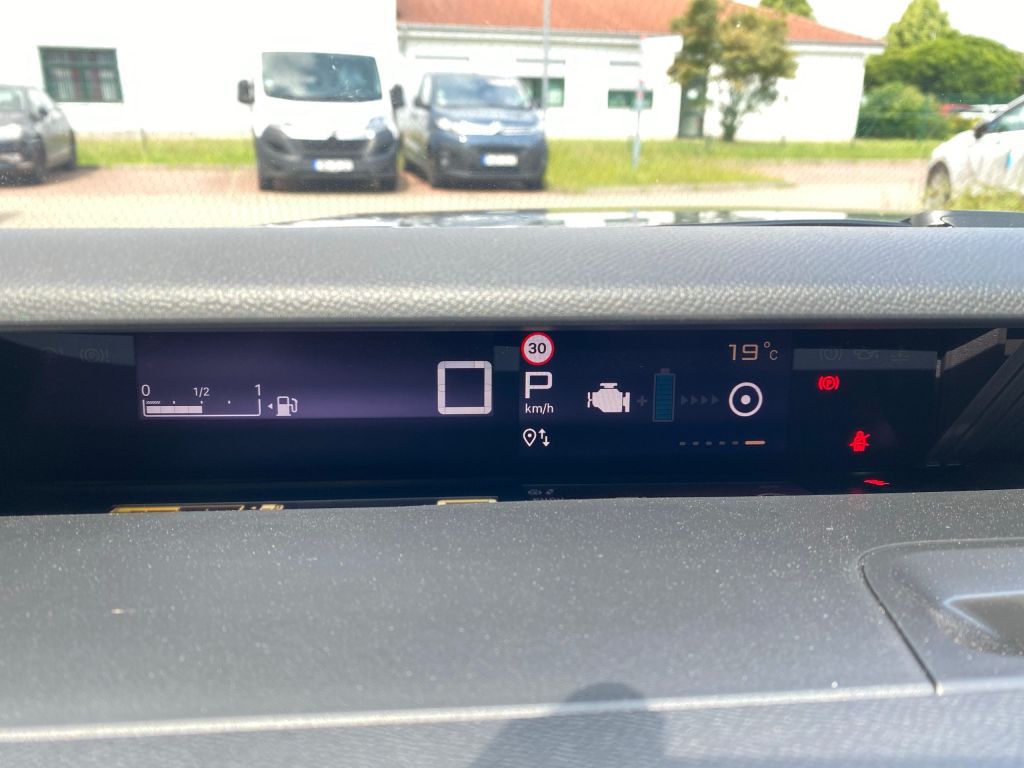 Fahrzeugabbildung Citroën C3 Aircross Hybrid 145 ë-DSC6 MAX *Winter-Paket*