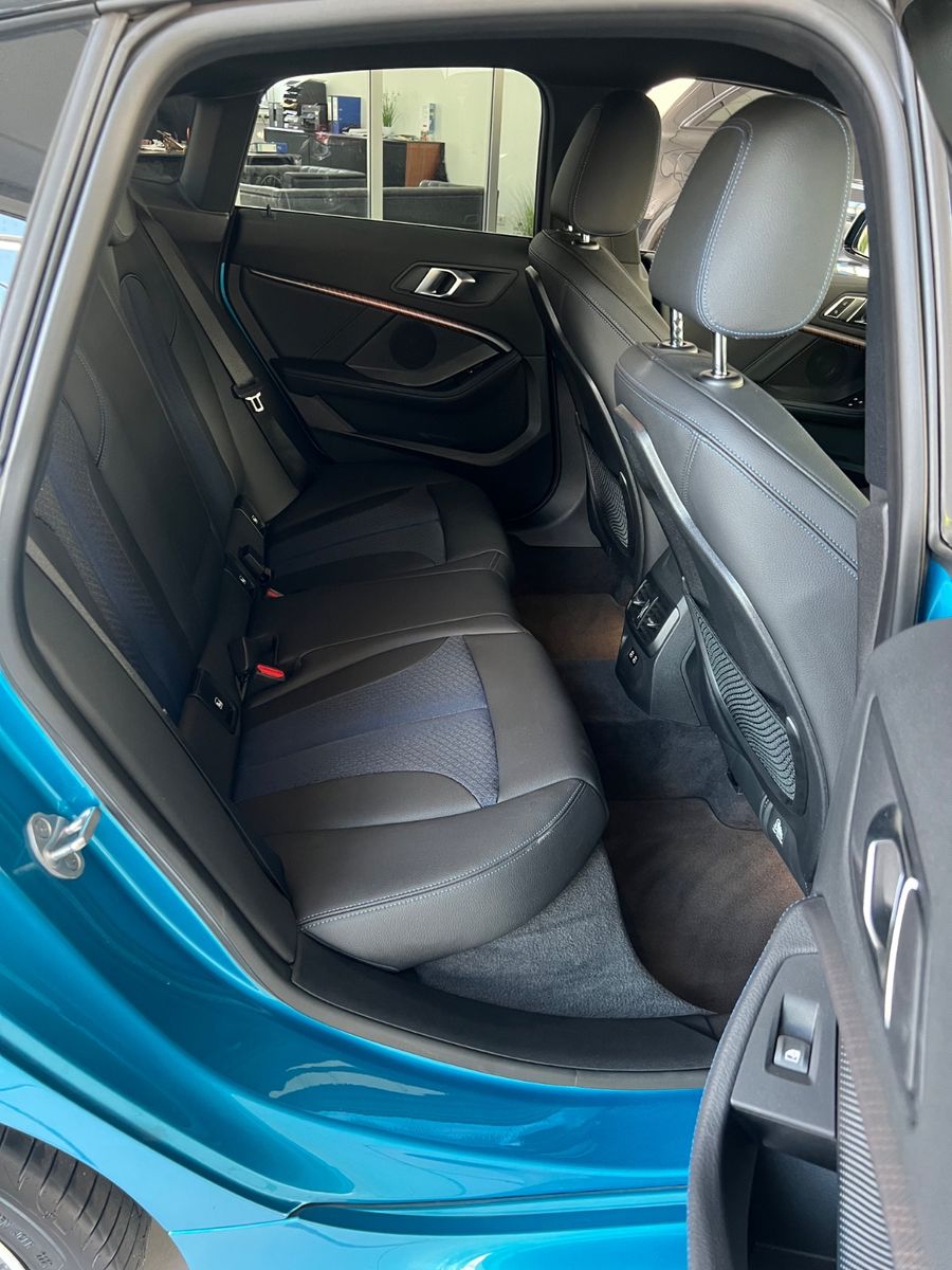 Fahrzeugabbildung BMW 2 Gran Coupe 220 d xDrive M Sport *SONDERLACK*