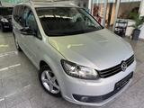 Volkswagen Touran 2.0 TDI*DSG*7-SITZER*BI-XEN*NAVI*TMP*LED - Volkswagen Touran: Sitze