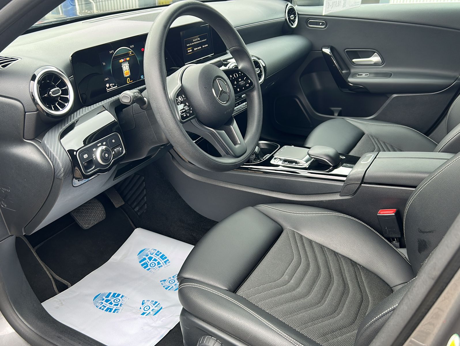 Fahrzeugabbildung Mercedes-Benz A 180 dStyle