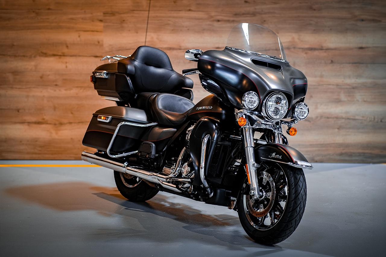 Harley-Davidson FLHTK Electra Glide Ultra Limited 114 - Remus !