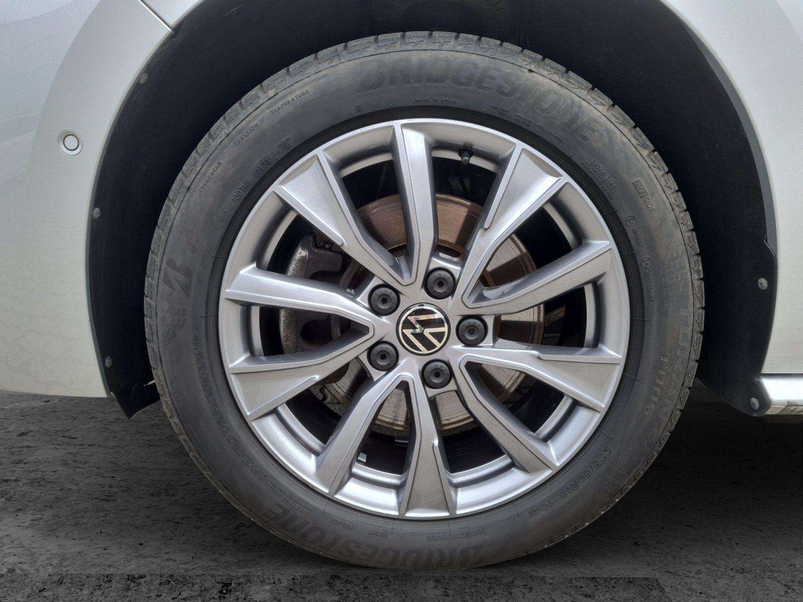 Fahrzeugabbildung Volkswagen T7 Multivan TSI DSG Style STH MATRIX ACC PANO NA
