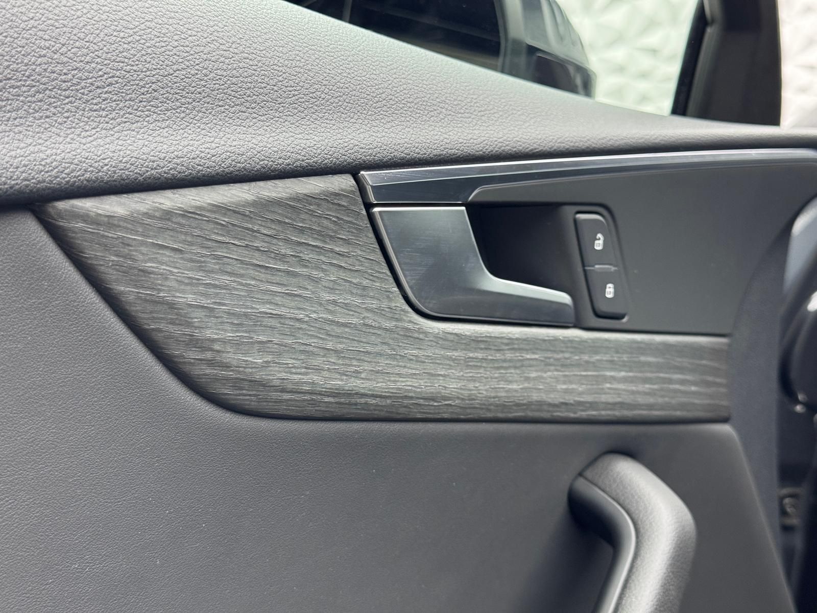 Fahrzeugabbildung Audi 40 TDI S-LINE MATRIX/ACC/KEYL/PANO/VIRTUAL/R-CAM